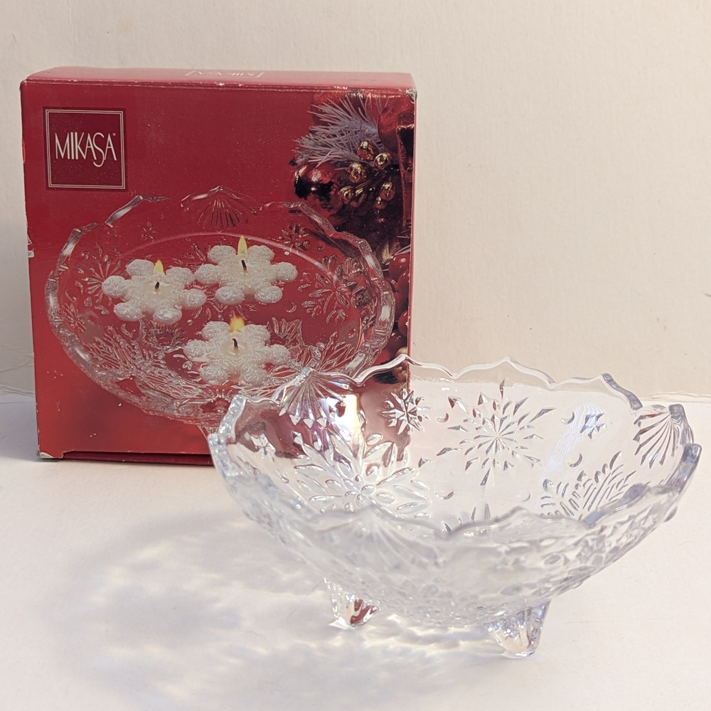 Mikasa Snowflake Medley Crystal Footed Votive Bowl